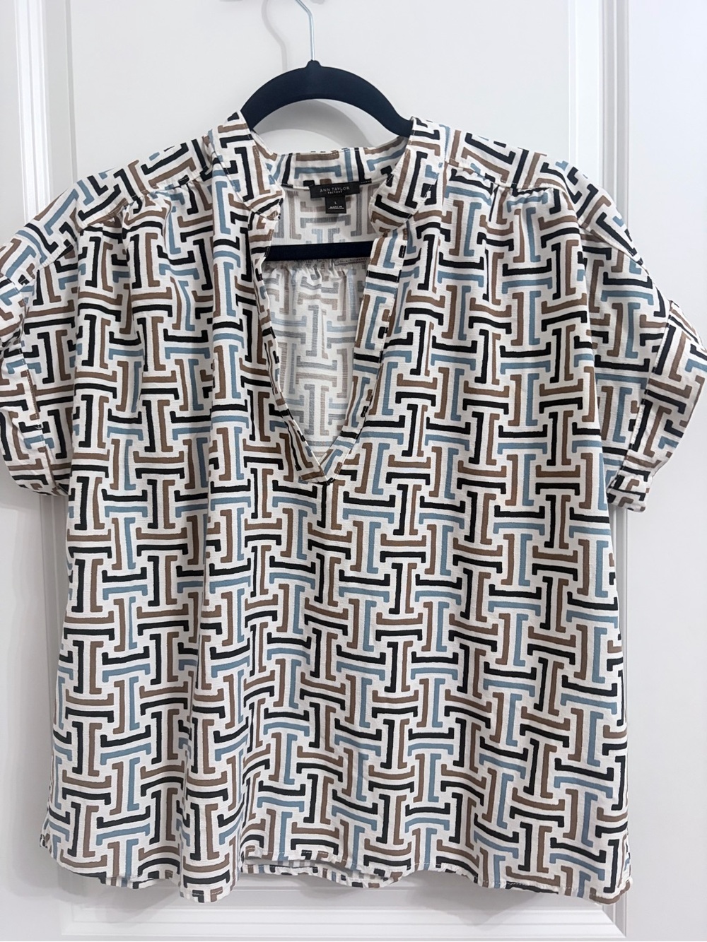 Ann Taylor Short-Sleeve Top in White, Blue & Brown